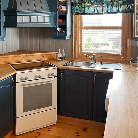4 Bedroom Cozy In *